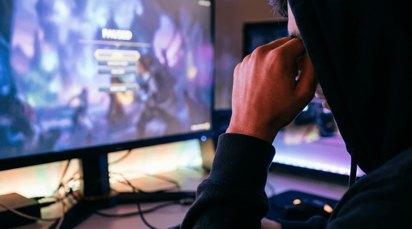 Gaming setup with a FUEL POWER energy pouch on the desk